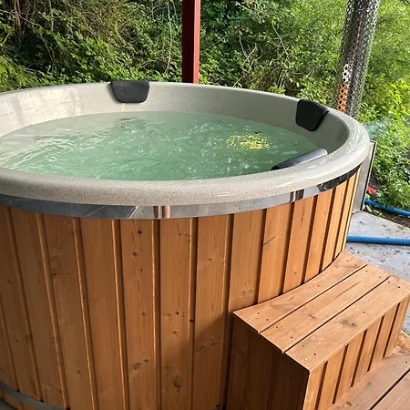 En Famille Ou En Couple A La Campagne *